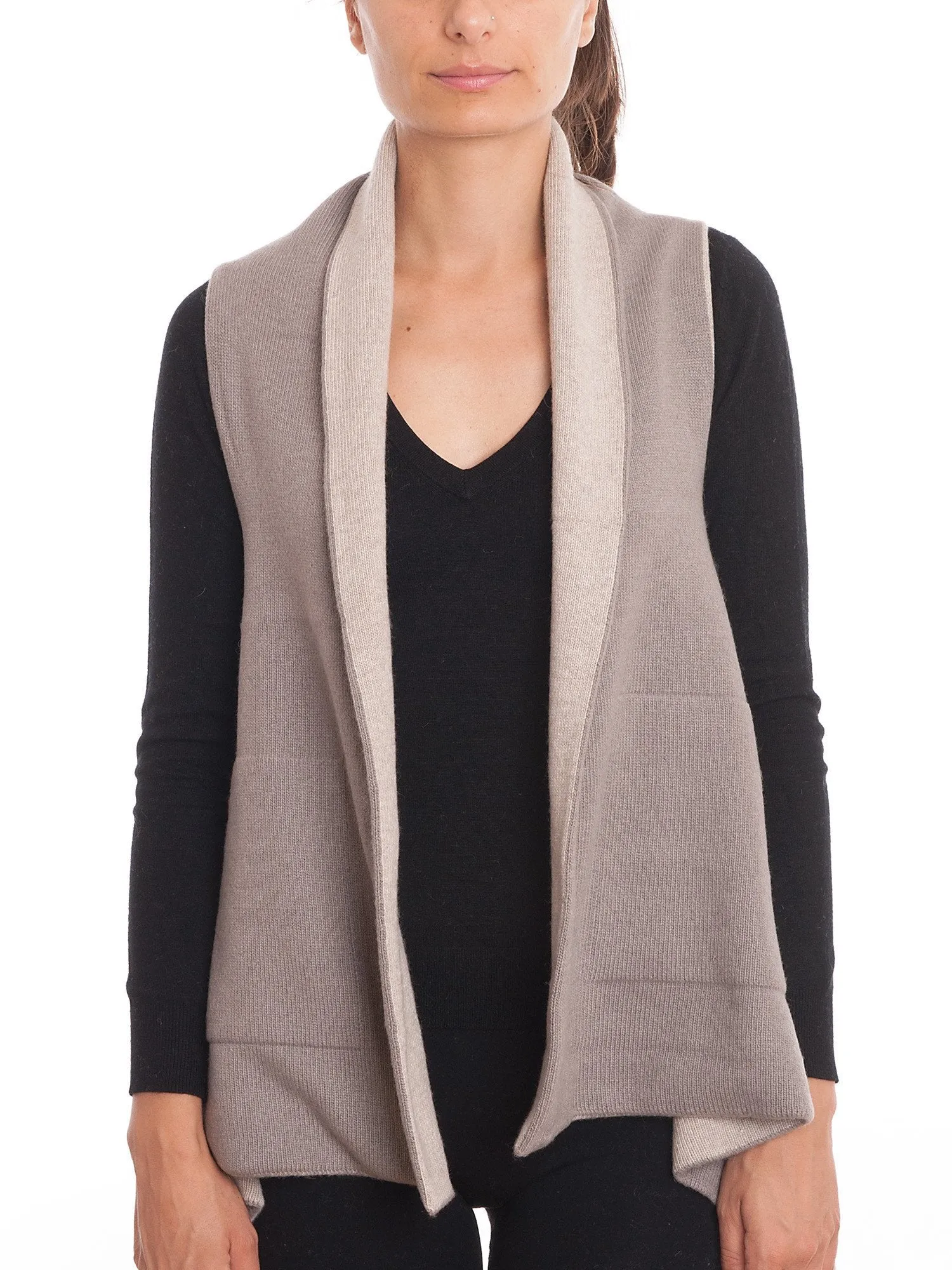 Cardigan smanicato bicolore misto cashmere