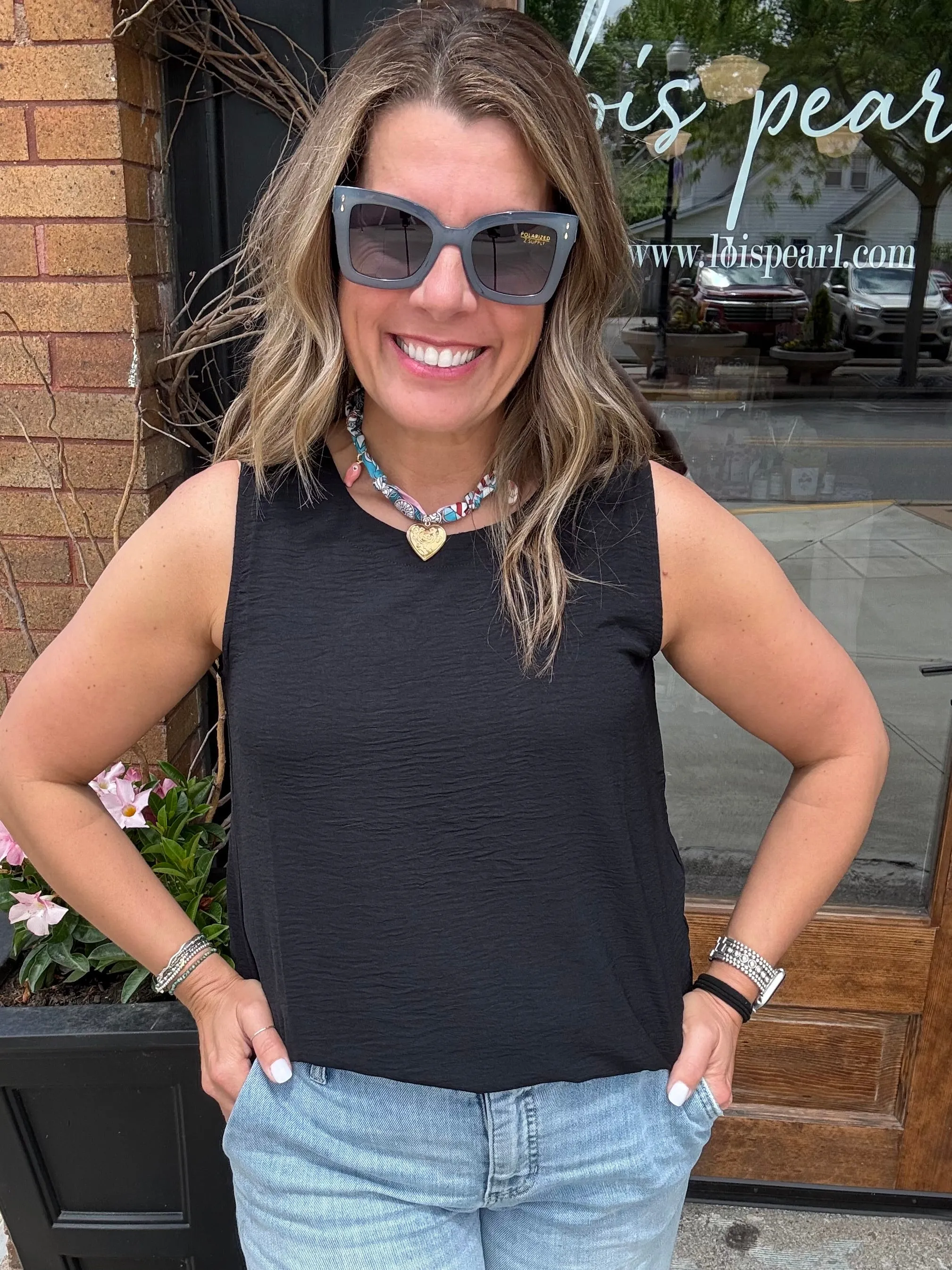 Sleeveless Magic Top Black